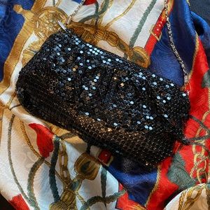 Sparkling clutch